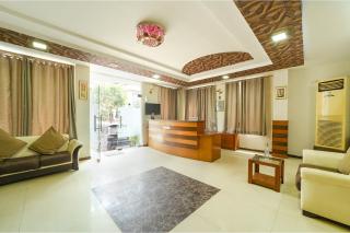 FabHotel Aayansh - 8