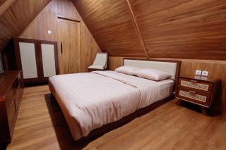 Pondok Seroja Cabin Deluxe - 2