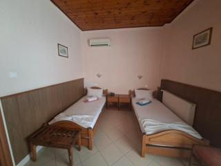 Hotel Ira - 2