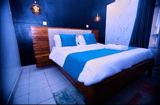 Omtush Suites 001 - 0