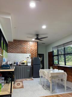 Anjung Shamila with Kids Pool - 6