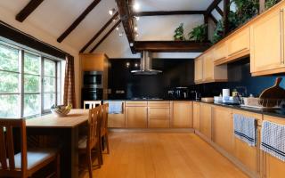 A Spacious Stay in the Heart of the City - 1