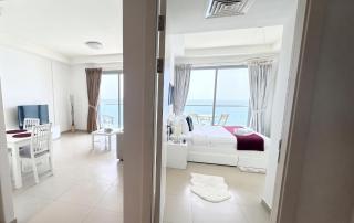 Beautiful Sea View Apartment - 4