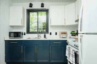 Entire Home in the heart of the Bay of Quinte - 3