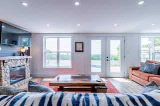 Hillcrest Cottage with Private Pool, Hot tub - 8