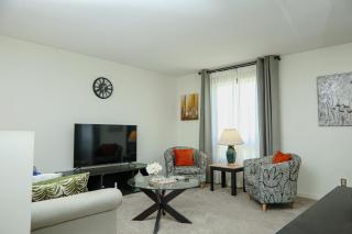 Entire Home in the heart of the Bay of Quinte - 6