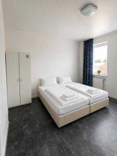 Main Crown Hotel - 6