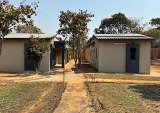 Menzi Apartments - 8