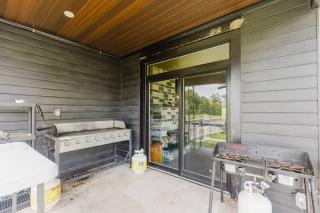 Private Riverfront Estate Pool • Hot Tub • BBQ - 4