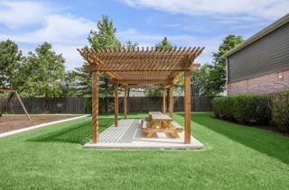 Relaxing Kingsgate 2BR - 4