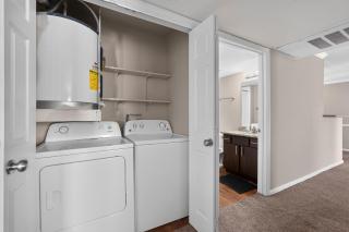 Relaxing Kingsgate 2BR - 4