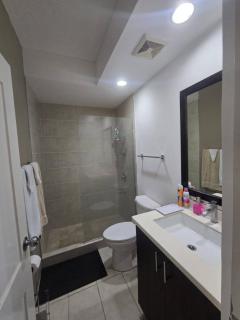 Charming Serene 2BR with Pool & Gym New Kingston - 2
