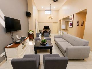 Bucketland Family Villa 5 - Private Pool, Karaoke & BBQ - 6