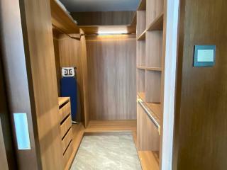 High Class 1BR at One Euphoria - 8