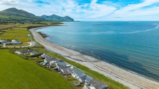 Beach Bungalow - 9