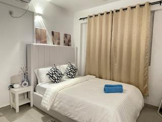 3BHK near Airport Modern & Comfy Apartment - 2