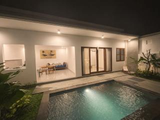 Honeymoon Villa near Canggu - 6