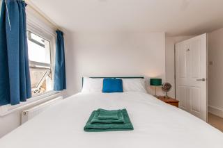 Chandos Square - 8