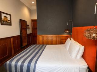 Cavi Rooms 501 - 9
