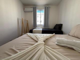 5 Pessoas 2 Quartos com Ar Próx Praias N e Sul - 4