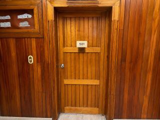 Cavi Rooms 501 - 2