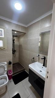 Sea View Chalet Near Beach &PCozy 2BR Chalet Steps - 5
