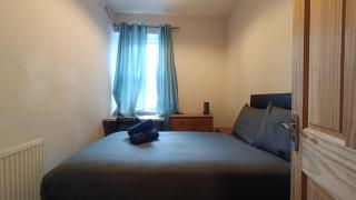 No1 Central Hot Tub & Pool Table - Sleeps 20 - 9
