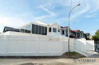 Bukit Indah Villa with Private Pool KTV Snooker 11 pax by Stayrene - 2