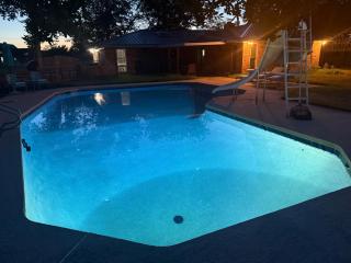 Poolside Cozy Retreat For Families On Horse Farm - 3