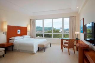 Sheraton Sanya Yalong Bay Resort - 6
