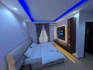 Kroft Residence - 7