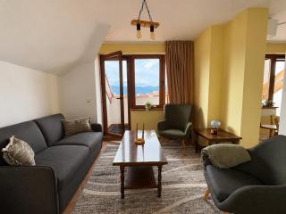 Fresh apartment with Mountain View, close to Gondola - 4