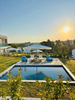 Sani Beverly Hills Luxury Villas - 9