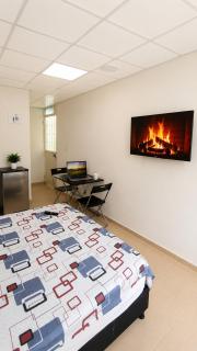 Hospeda a tu EQUIPO DE TRABAJO con comodidad, ubicación estratégica y estilo. Espacios modernos para vivir, trabajar y descansar. PARQUEADERO SUJETO A DISPONIBILIDAD - 3