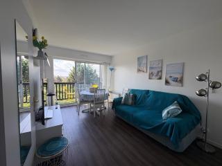 Appartement 2 chambres - Plage 350m - Balcon - Parking privé - 8