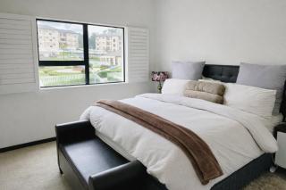 AeroLuxe Boksburg 3 Bedroom Apartment - 4