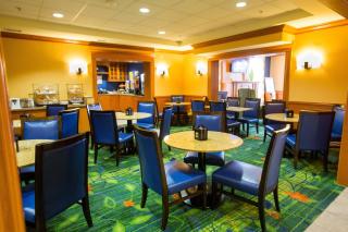 Fairfield Inn by Marriott Toronto Oakville - 8