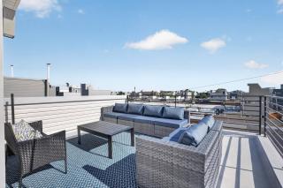Elegant 4BR Roof Deck & Movie Rm 8 Min to CHOP - 4
