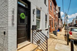 Elegant 4BR Roof Deck & Movie Rm 8 Min to CHOP - 3