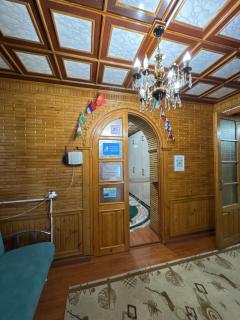 Ho5tel House - 2
