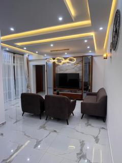 Spring court - 4