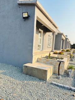 Mvula Zehlobo Apartments - 8