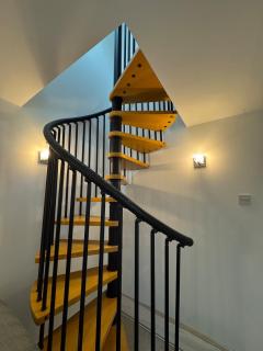 Apart of York - The Spiral Staircase - 1 Bed - 3