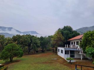 Mountain Front Family Home Big Balcony For 4 Rare Birds, Bikes - 0