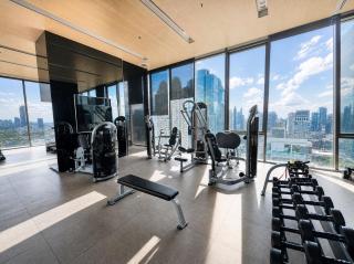 Luxury 1BR - Infinity Pool - Sathorn - 3