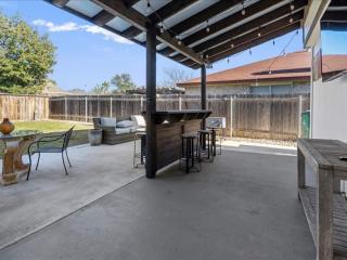 Spacious & Stylish 4 BR house Round Rock - 8