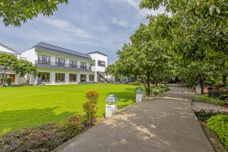 Sterling Quinta Jim Corbett - 6