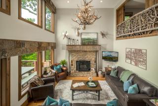 Blowing Rock Retreat - 9