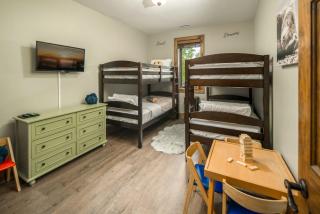 Blowing Rock Retreat - 2