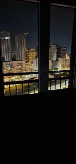 Stylish, modern skyline view central apartment - 7